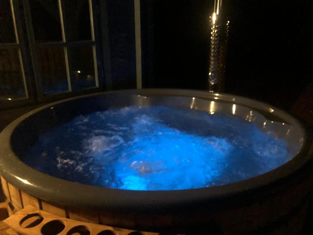 Highland Cabin - Relaxing Hot Tub Inverness Esterno foto